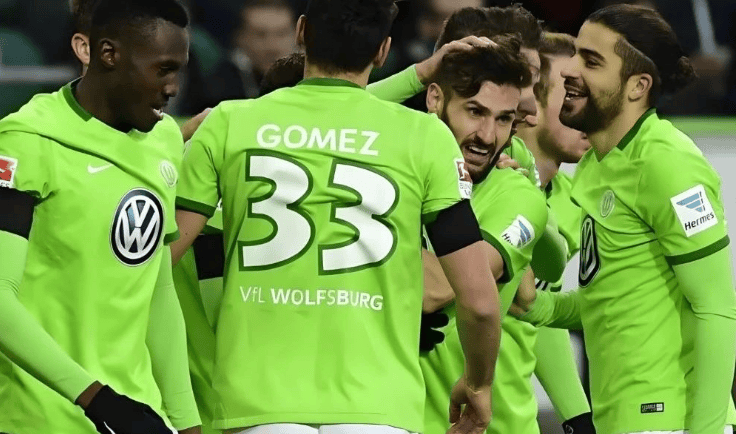 包含德国杯今晚再迎强敌；芝加哥公牛回应争议；主帅态度——气氛紧张；赛程密集仍需轮换的词条