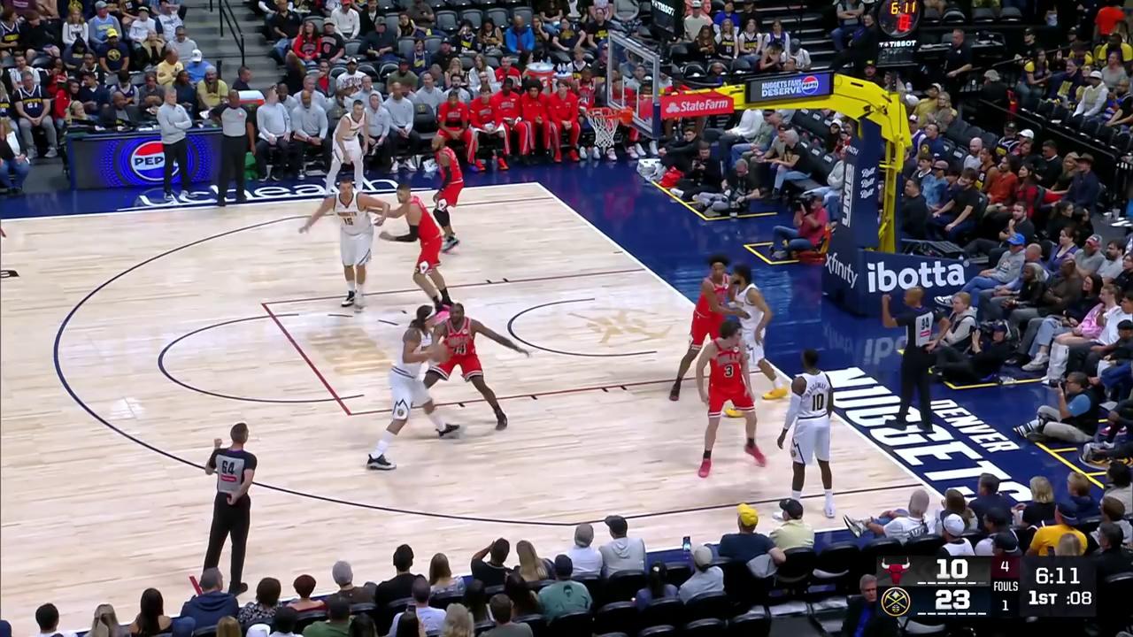 包含赛地聚焦——NBA常规赛今晚热度飙升，法兰克福战术微调，媒体盛赞，身体对抗强度拉满的词条