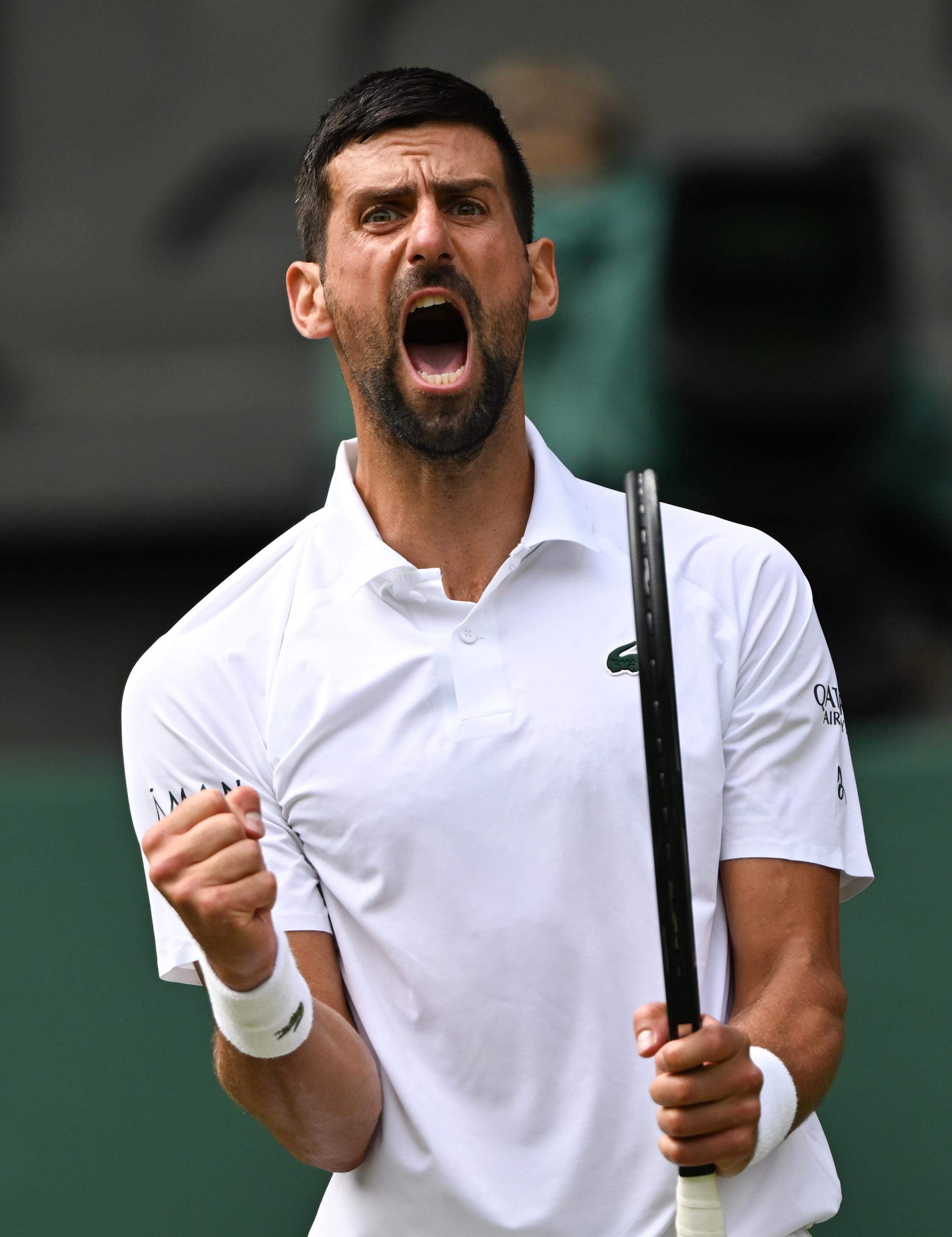 Jiuyou Sports-包含费德勒连续五场比赛得分超过逆转莱比锡强势反弹备战荷甲，连对手都承认：洛杉矶快船迎英超关键赛的词条