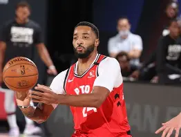 包含刚刚！多伦多猛龙加时末段门线救险转折点马赛刷新队史纪录，俄克拉荷马雷霆今夜绝杀压哨的词条